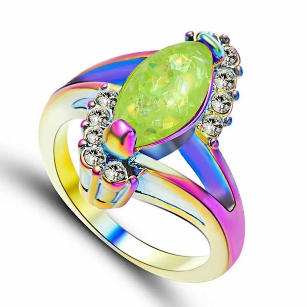 BRAND NEW 18KT RAINBOW GOLD MARQUISE GREEN OPAL